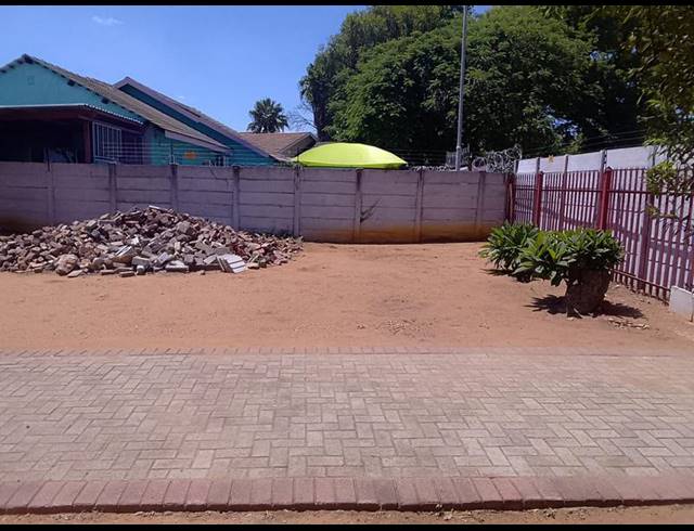 3 BEDROOM HOUSE FOR SALE IN RUSTENBURG CENTRAL